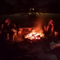 gitara + spev + oheň